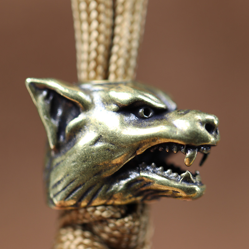 Escultura de cabeza de guerrer - Wolf Jewelry & Watches Tampa reseña y precio