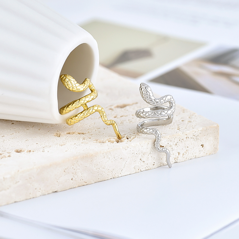 Pendientes chapados en oro de  - Ear Cuff No Piercing reseña y precio